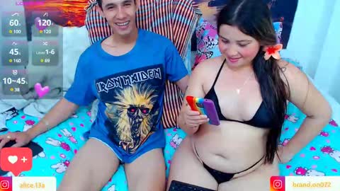 Snapshot of alicia_and_brandon chatting on February 13, 2025, 10:54 pm CATALINA Y ANDRES online show from February 13, 2025, 10:54 pm