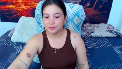 Snapshot of alicia_and_brandon chatting on February 26, 2025, 8:44 pm CATALINA Y ANDRES online show from February 26, 2025, 8:44 pm