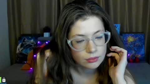 Alicia online show from February 16, 2025, 9:27 pm