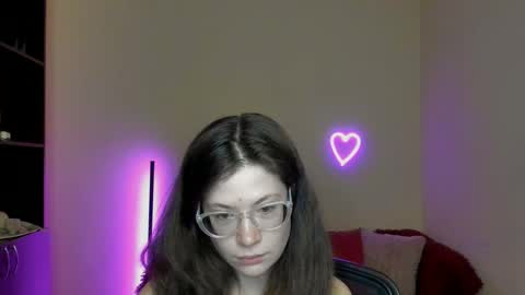 Alicia online show from March 8, 2025, 9:28 am