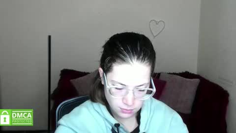 Alicia online show from November 1, 2025, 12:18 pm