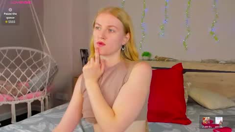 Snapshot of alicia_hars chatting on July 7, 2026, 9:13 am Alicia 2 GMT 3am-9am TueThuFriSun 9am-15pm Sat online show from July 7, 2026, 9:13 am