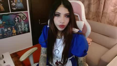 Snapshot of alicia_key_ chatting on October 12, 2025, 4:00 am ALICIA online show from October 12, 2025, 4:00 am