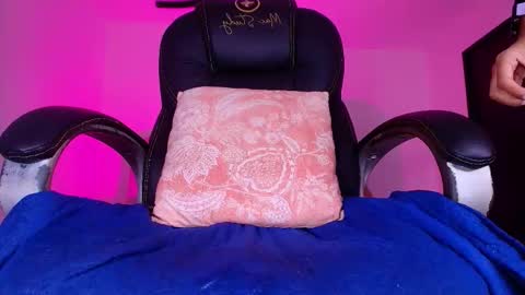 Alicia Kyse  online show from February 3, 2026, 6:22 am