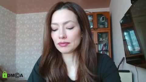 Snapshot of alicia_savory chatting on March 5, 2025, 4:24 am Alicia online show from March 5, 2025, 4:24 am