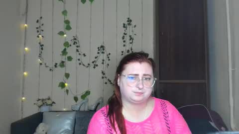 Snapshot of alicia_side_red chatting on May 14, 2026, 6:42 am Alicia online show from May 14, 2026, 6:42 am