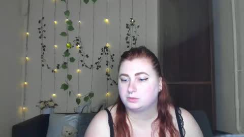 Snapshot of alicia_side_red chatting on May 19, 2026, 5:25 am Alicia online show from May 19, 2026, 5:25 am