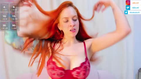 Snapshot of aliciakozlov chatting on January 21, 2025, 10:19 pm aliciakozlov online show from January 21, 2025, 10:19 pm