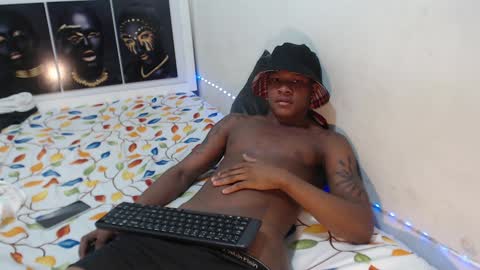 Snapshot of alid_17 chatting on December 7, 2024, 7:21 pm Alid 17 online show from December 7, 2024, 7:21 pm