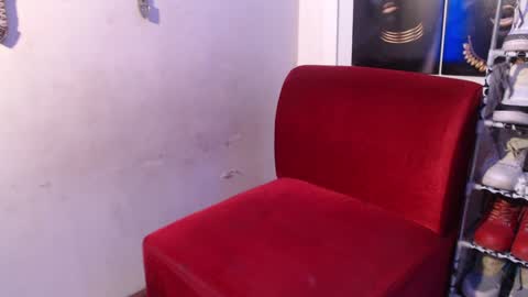 Snapshot of alid_17 chatting on February 1, 2025, 6:19 pm Alid 17 online show from February 1, 2025, 6:19 pm