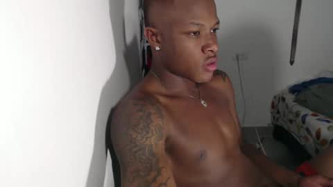 Snapshot of alid_17 chatting on March 8, 2025, 3:39 am Alid 17 online show from March 8, 2025, 3:39 am