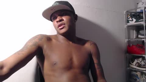 Snapshot of alid_17 chatting on March 11, 2025, 4:21 am Alid 17 online show from March 11, 2025, 4:21 am