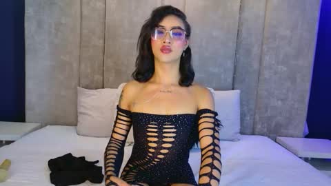 Ali Diaz online show from November 3, 2025, 7:15 pm