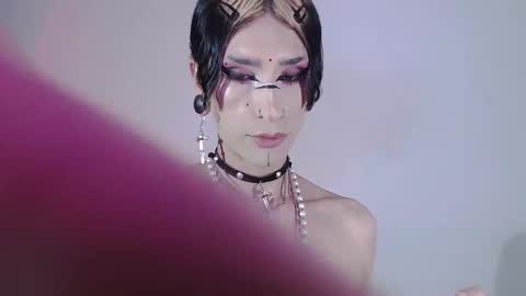 Snapshot of alienexxx chatting on December 29, 2024, 8:55 am     online show from December 29, 2024, 8:55 am