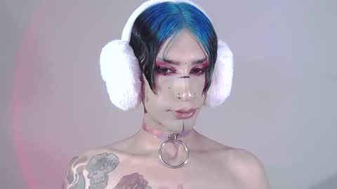 Snapshot of alienexxx chatting on January 15, 2025, 4:47 am     online show from January 15, 2025, 4:47 am