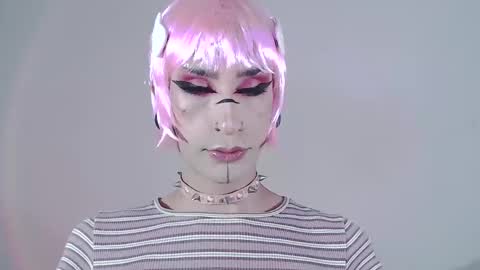 Snapshot of alienexxx chatting on January 20, 2025, 2:53 am     online show from January 20, 2025, 2:53 am