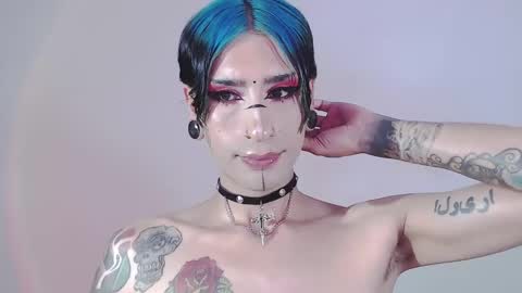 Snapshot of alienexxx chatting on February 2, 2025, 4:15 am     online show from February 2, 2025, 4:15 am