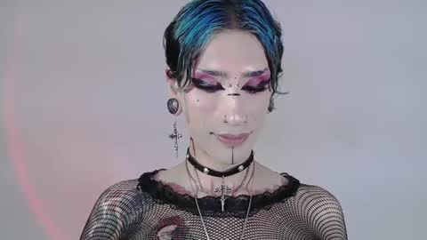 Snapshot of alienexxx chatting on March 4, 2025, 5:11 am     online show from March 4, 2025, 5:11 am