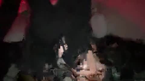 alihandra_ale online show from April 4, 2026, 3:27 am