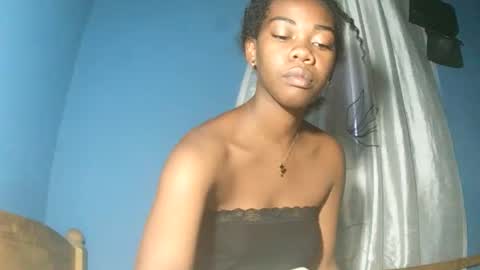 alihane21 online show from February 4, 2026, 10:43 am