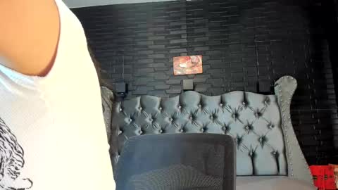 Snapshot of aliice_greco chatting on September 28, 2025, 5:29 pm Alice online show from September 28, 2025, 5:29 pm