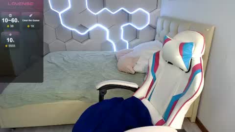 Snapshot of aliicemeow chatting on June 27, 2026, 5:56 am aliicemeow online show from June 27, 2026, 5:56 am