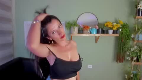 Snapshot of aliiz_01 chatting on January 31, 2025, 12:06 am Camii online show from January 31, 2025, 12:06 am
