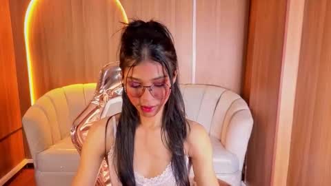 alina_b_ online show from March 29, 2026, 7:58 pm