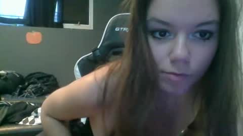 Snapshot of alina_nightshade chatting on October 20, 2025, 8:31 pm Alina Nightshade online show from October 20, 2025, 8:31 pm