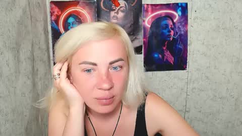 Snapshot of alinafrey_ chatting on May 22, 2026, 5:36 am Alina online show from May 22, 2026, 5:36 am