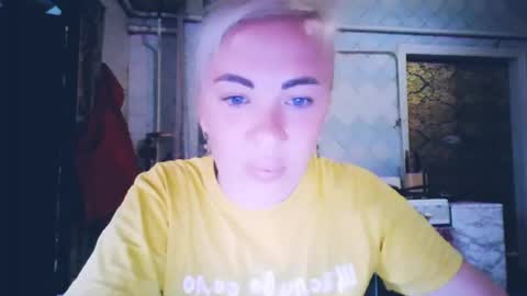 Snapshot of alinafrey_ chatting on May 27, 2026, 5:15 am Alina online show from May 27, 2026, 5:15 am