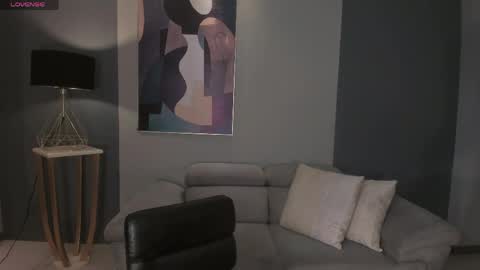 alinakravitz_ online show from March 26, 2026, 12:55 pm