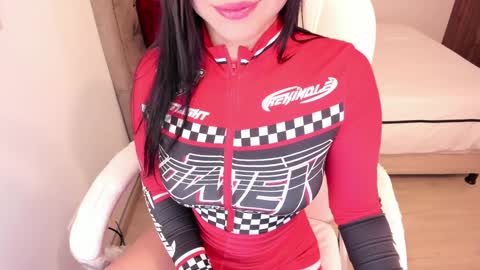 Snapshot of alinaowens chatting on January 25, 2025, 7:39 pm alinaowens online show from January 25, 2025, 7:39 pm