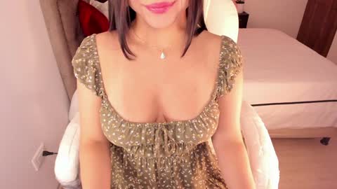 Snapshot of alinaowens chatting on January 28, 2025, 9:08 pm alinaowens online show from January 28, 2025, 9:08 pm