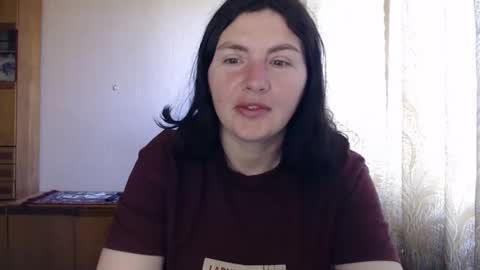 AlinaxJames online show from May 6, 2026, 7:35 am