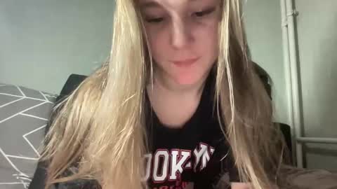 Snapshot of alisa0258 chatting on November 15, 2025, 2:02 pm alisa0258 online show from November 15, 2025, 2:02 pm