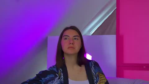 Alisa online show from June 14, 2026, 6:37 am