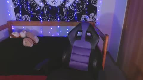 Snapshot of alisha17love chatting on November 16, 2025, 1:39 pm alisha17love online show from November 16, 2025, 1:39 pm