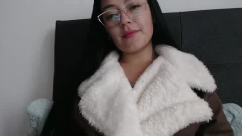 alisha_9997 online show from April 15, 2026, 9:48 pm