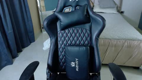 Alisha online show from April 16, 2026, 1:45 pm