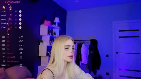 Alisha online show from October 30, 2025, 12:50 pm