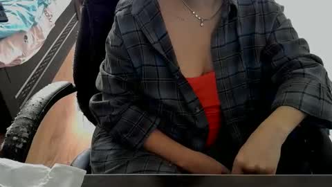 Alisa online show from March 4, 2026, 12:22 pm