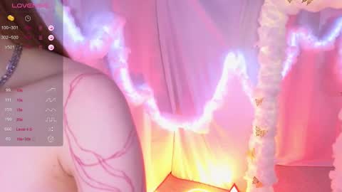 Alisia online show from February 13, 2025, 2:31 pm