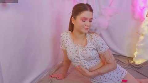 Alisia online show from October 18, 2025, 4:30 pm