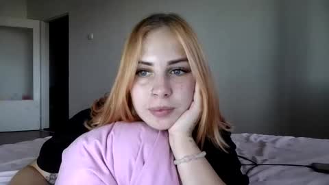 Alisa online show from September 19, 2025, 2:29 pm