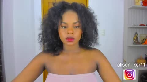 Snapshot of alison_ker chatting on June 5, 2026, 7:14 am Sofias house online show from June 5, 2026, 7:14 am