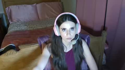 Alison Fields online show from February 15, 2026, 12:07 am