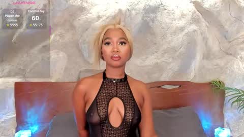 Alison Moon  online show from December 19, 2025, 10:17 pm