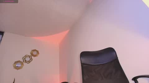  ALISS  online show from April 15, 2026, 7:58 pm