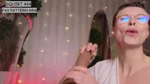 im Allise online show from April 2, 2026, 3:04 am